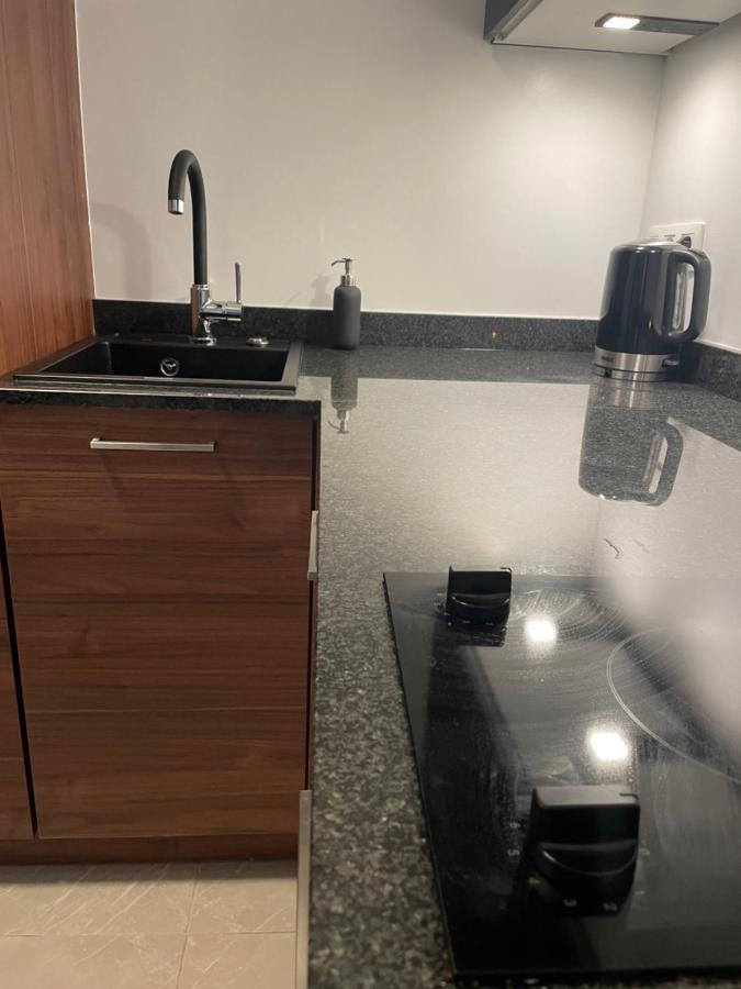 Diamonds Studio Apartment Antwerpen Bagian luar foto