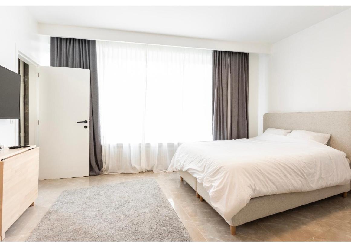 Diamonds Studio Apartment Antwerpen Bagian luar foto